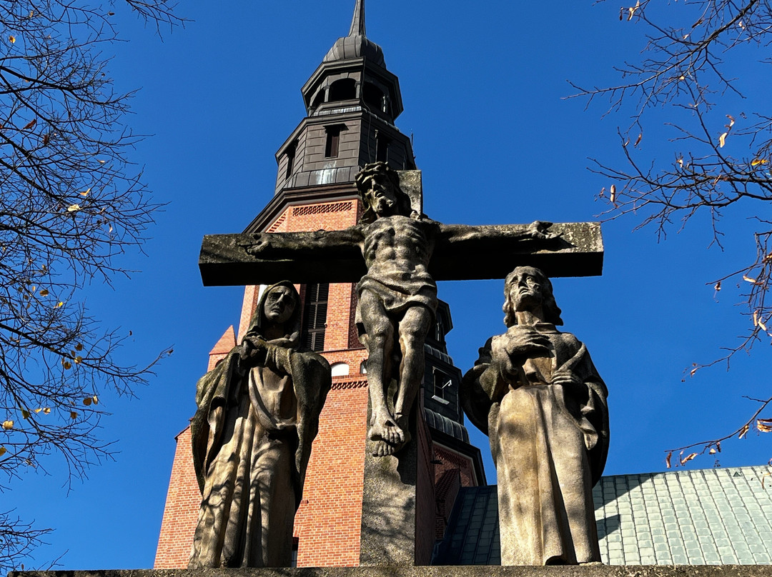 Cathedral of the Holy Cross景点图片