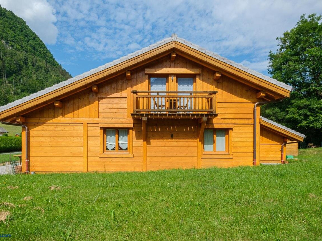 3只鹿的小屋