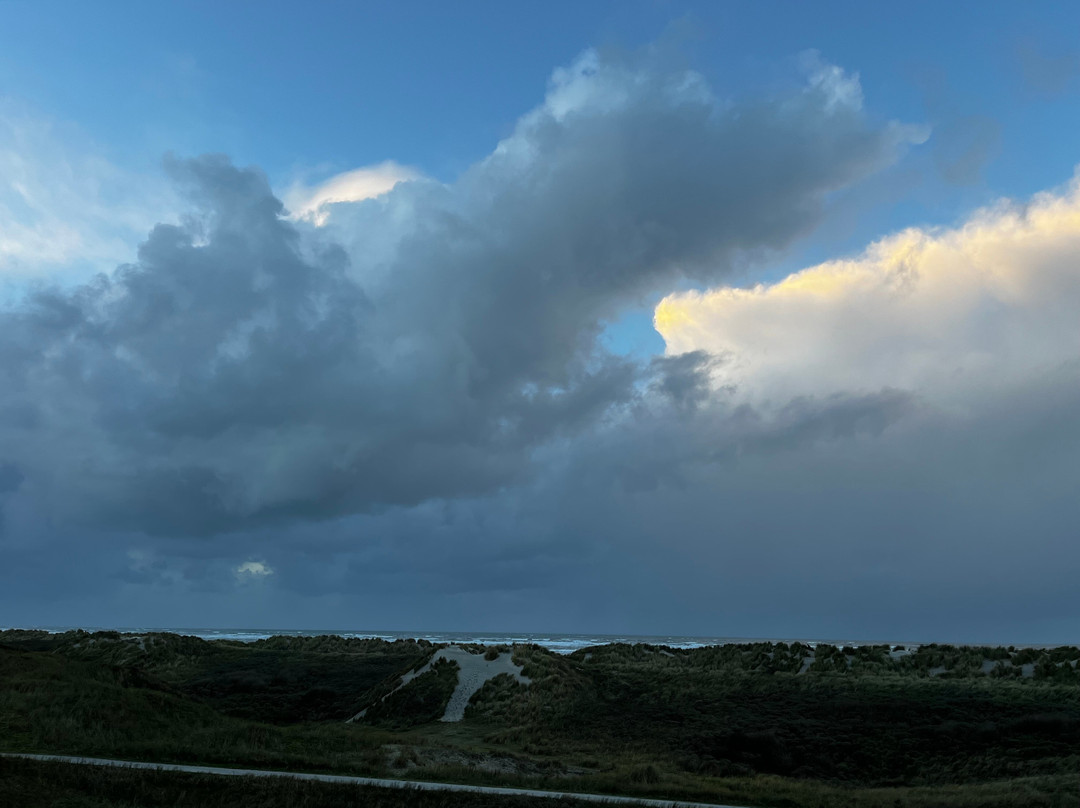 Strandhotel Buren Aan Zee主图