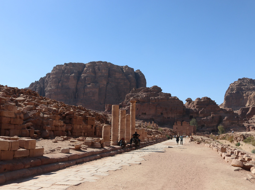 The Colonnaded Street-佩特拉必去景点