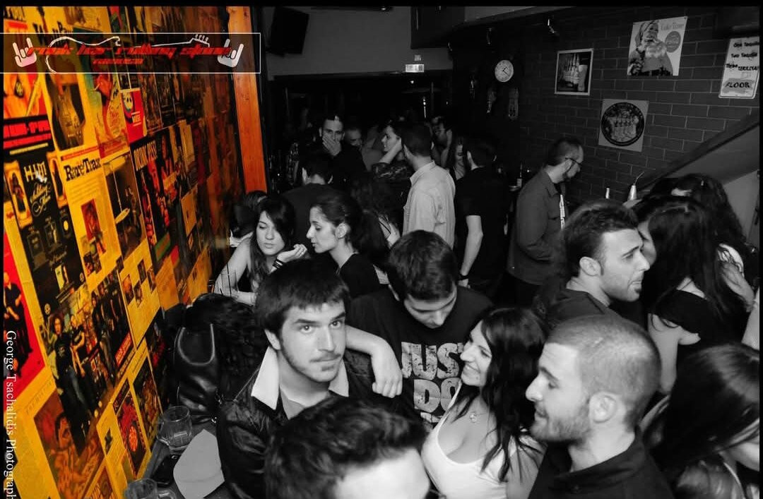 Rolling Stone Rock Bar-Naousa必去景点