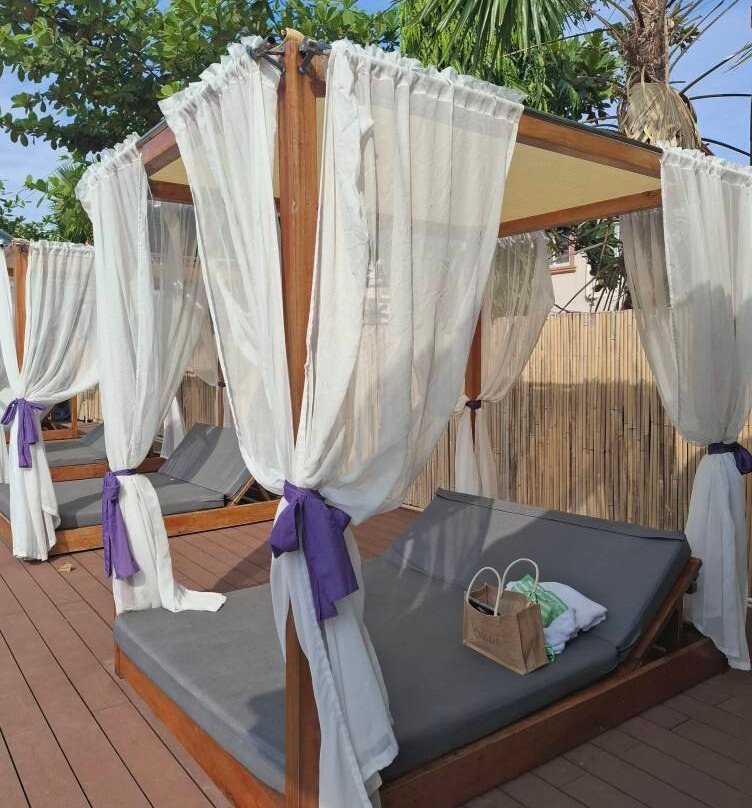 Marand Beach Resort主图