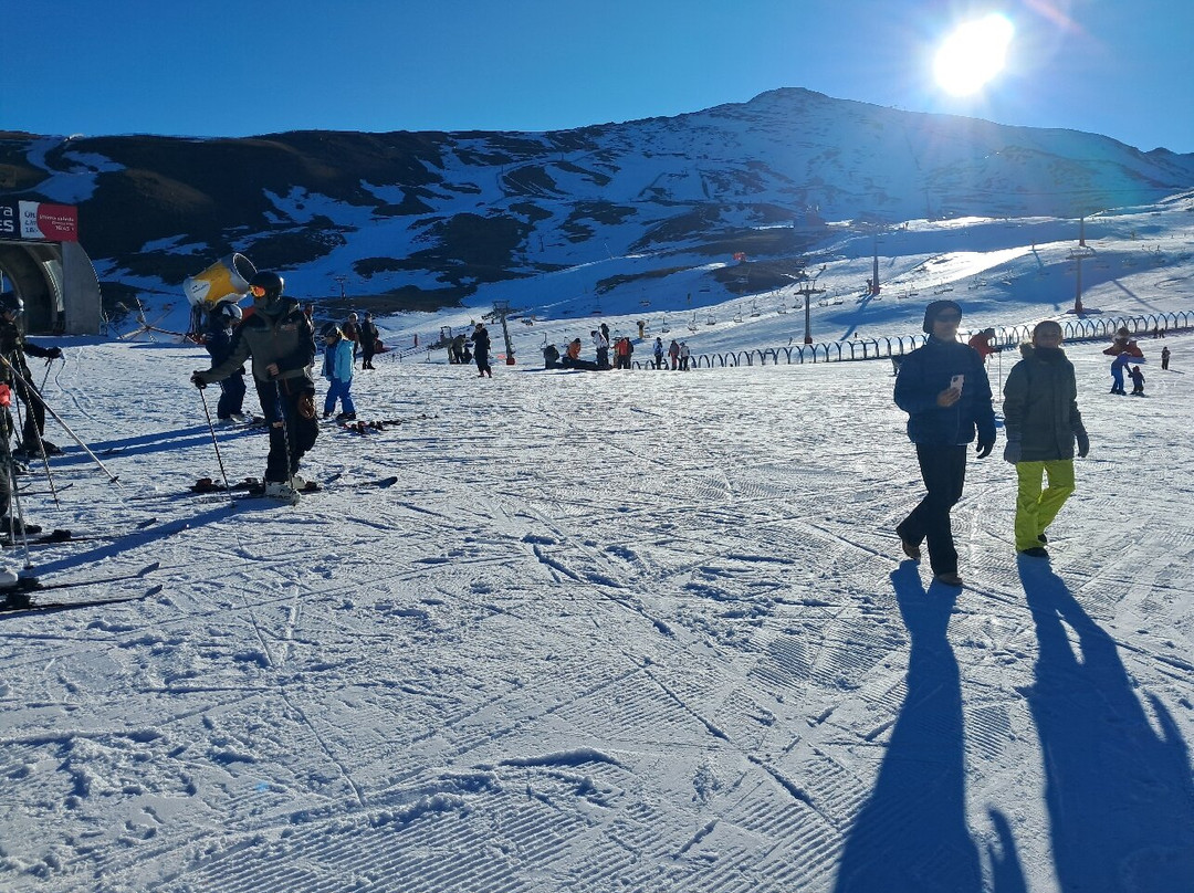 English Ski School景点图片