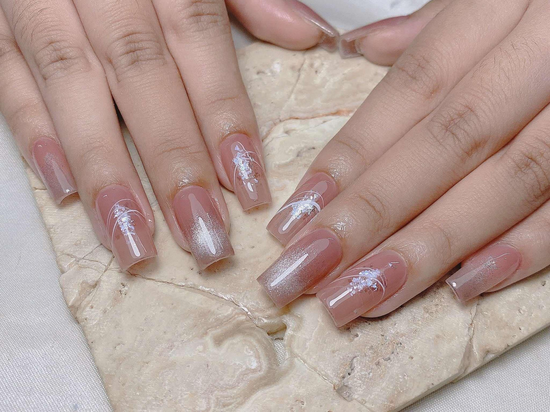 Diory NailsLab-Cau Giay必去景点