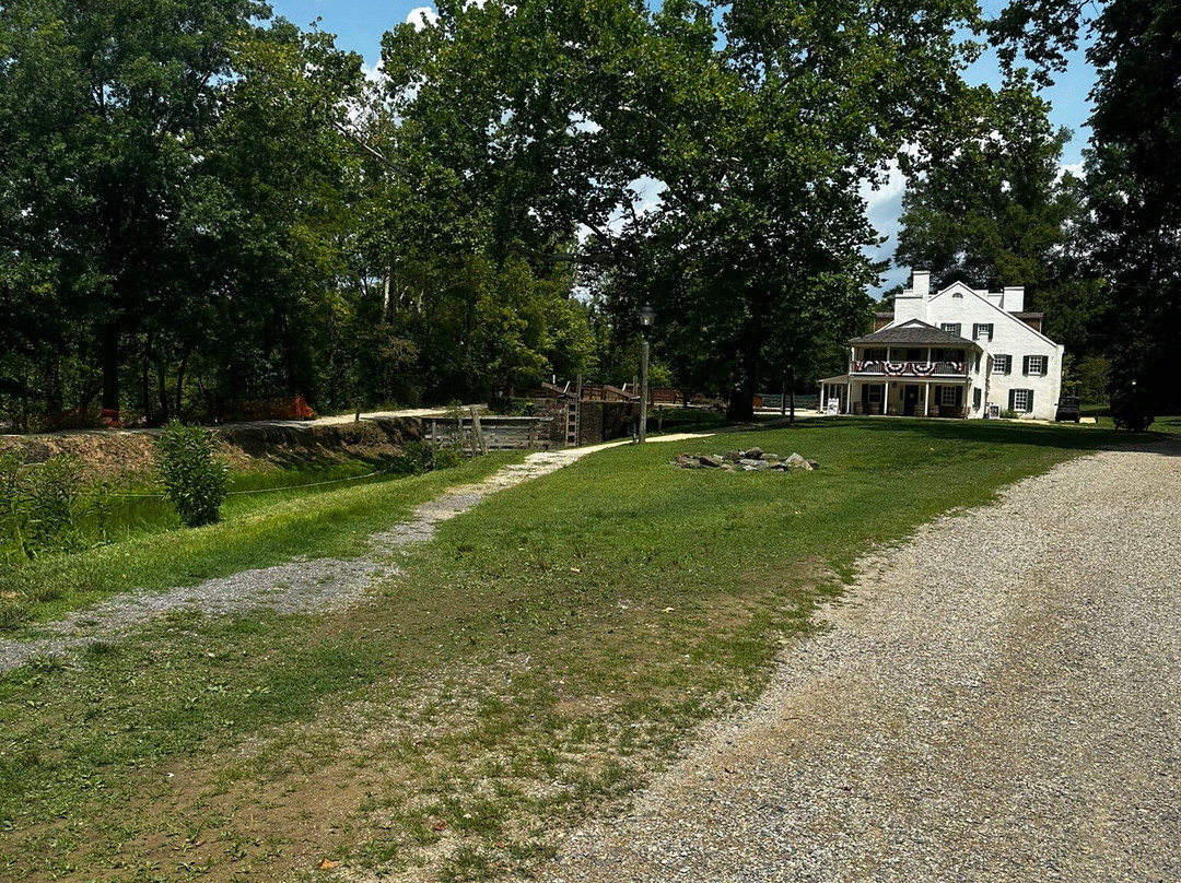 Great Falls Tavern Visitor Center景点图片