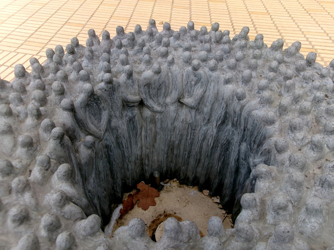 Consilium Sculpture-瓦杜兹必去景点