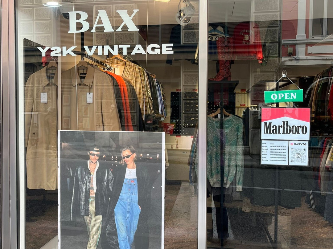 Bax Vintage Y2k