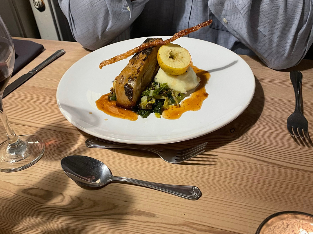 The Blazing Donkey Country Hotel主图