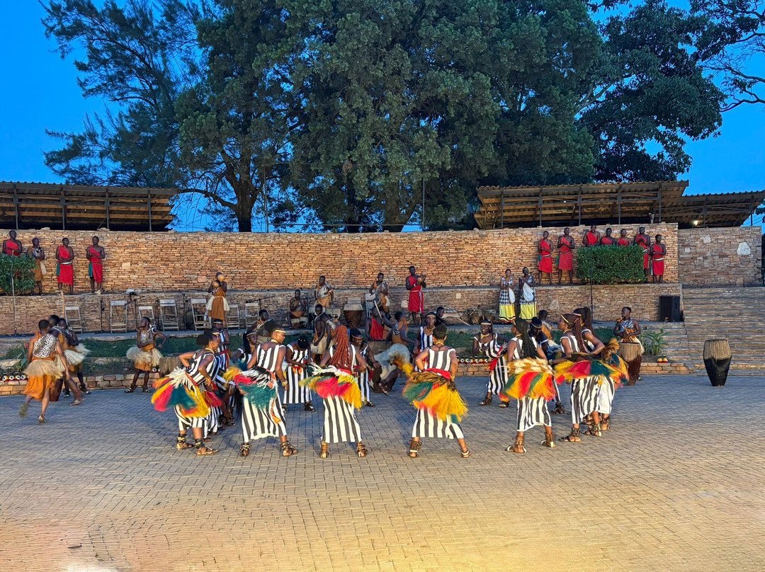 Ndere Cultural Centre-坎帕拉必去景点