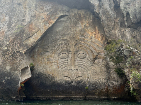 Canoe & Kayak Taupo Tours-陶波必去景点