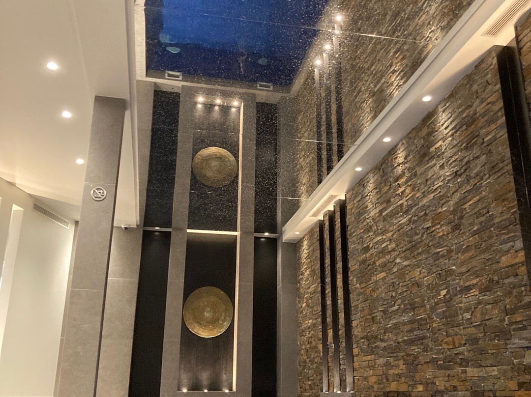 贝斯特韦斯特拉瓦朗酒店主图