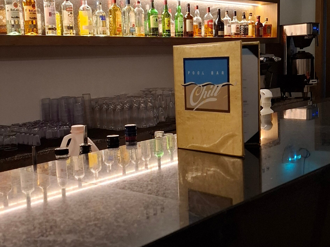Pool Bar Chill景点图片