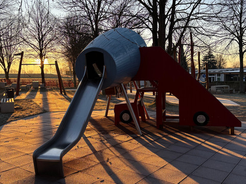 Spielplatz Luftschiff-开姆尼斯必去景点