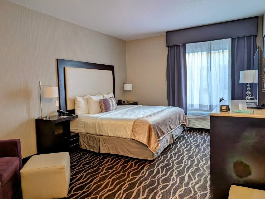 Best Western Plus Hotel At The Convention Center主图