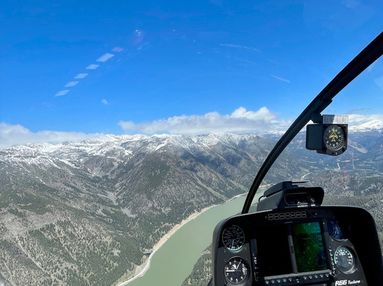 Yellowstone Helicopters-西黄石镇必去景点