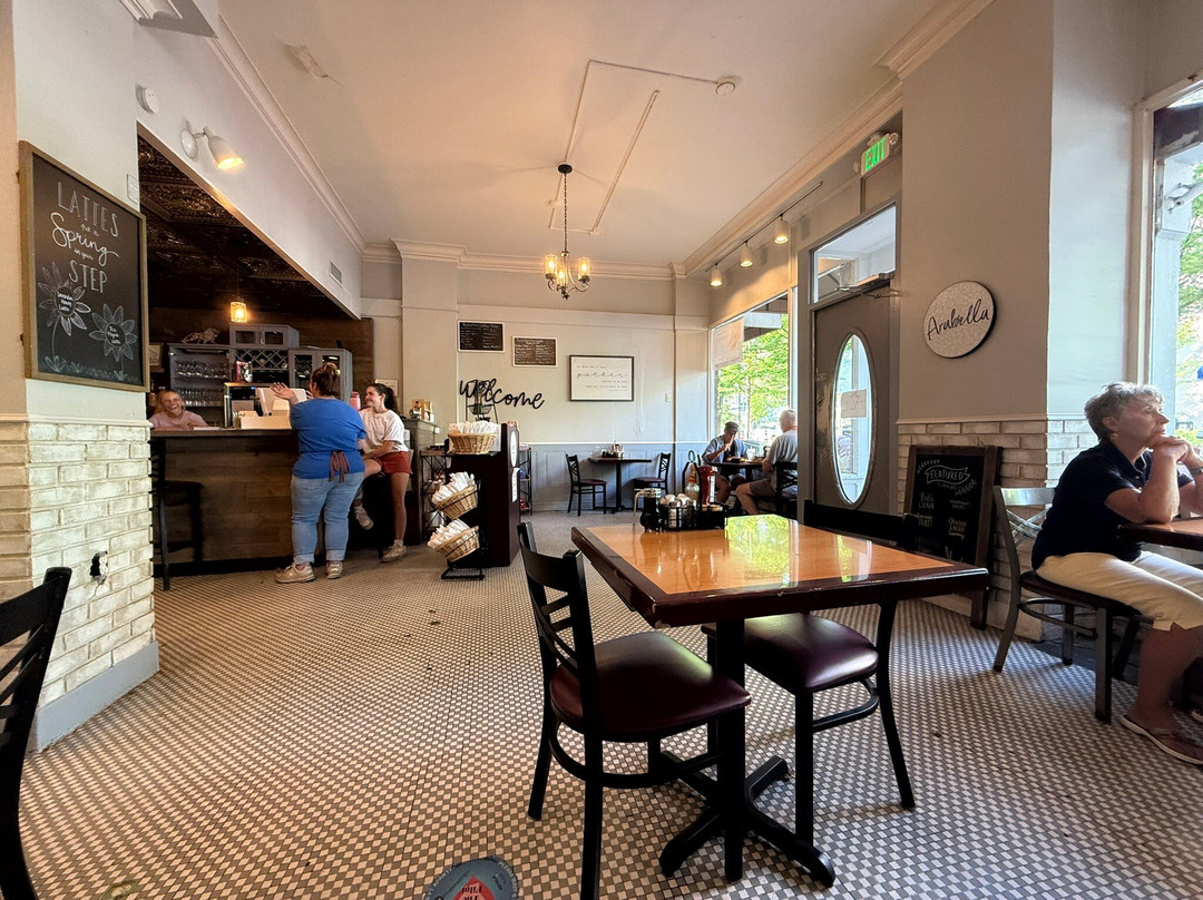 Arabella Breakfast and Lunch