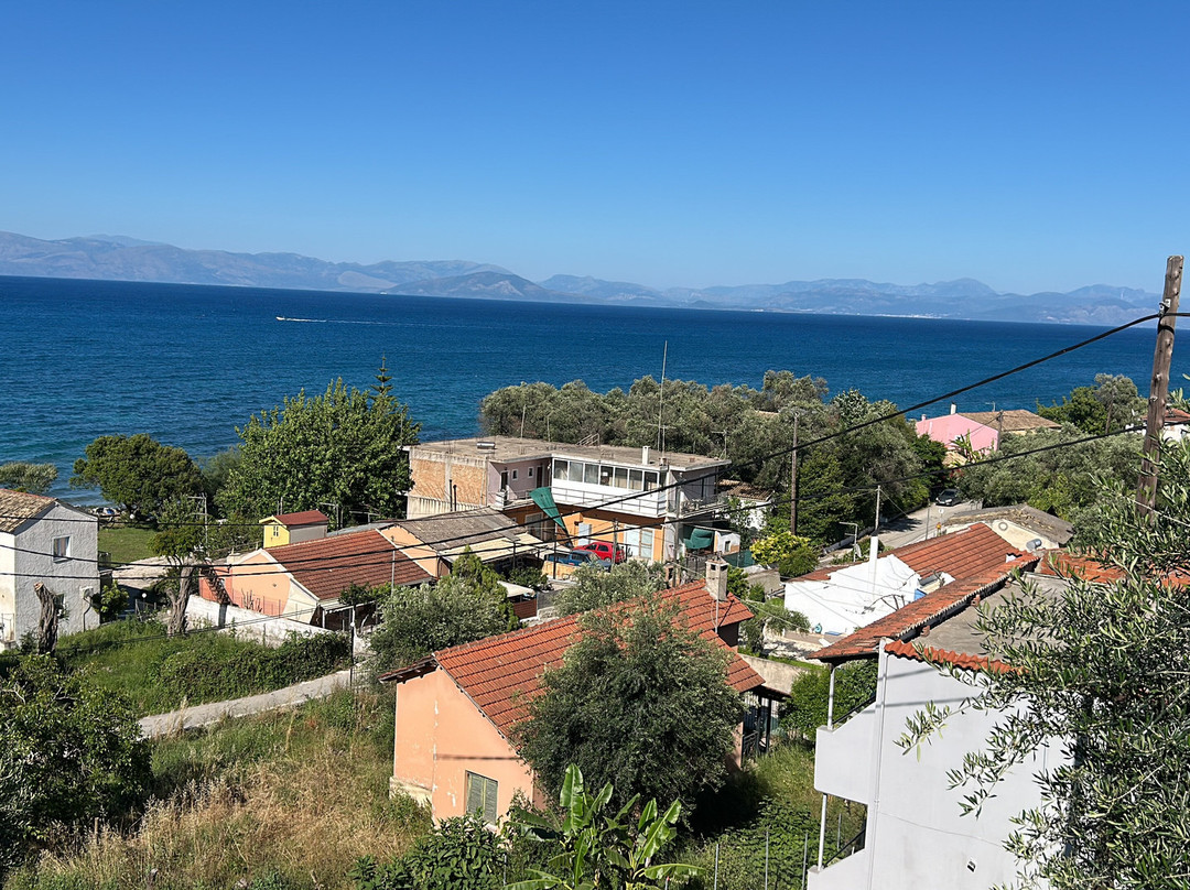 Loulass Village Aparthotel主图