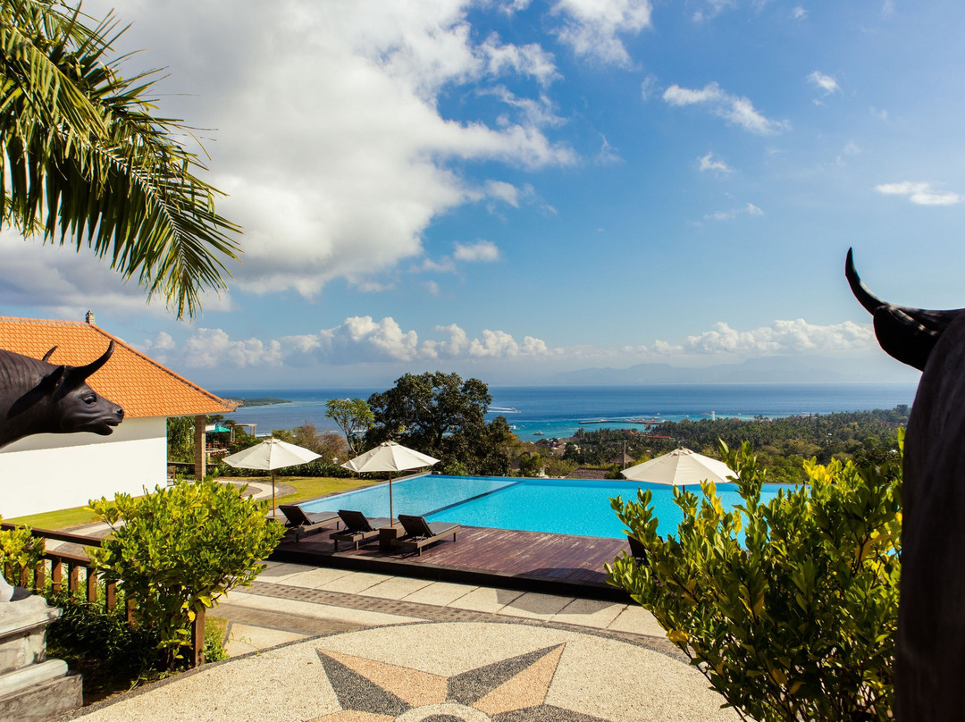 Semabu Hills Hotel主图