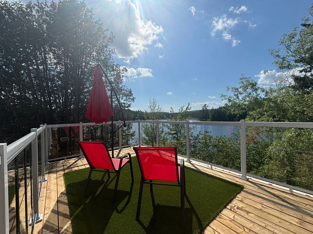 Auberge Lac Du Pin Rouge主图