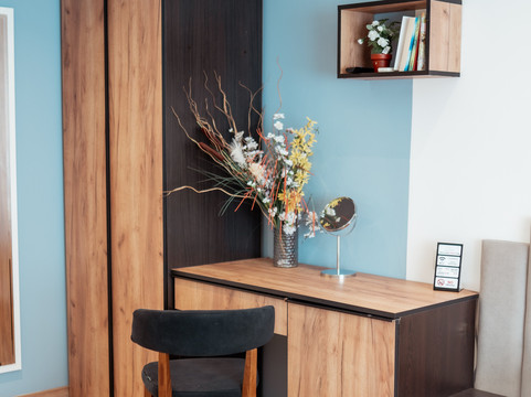 布里尼酒店主图