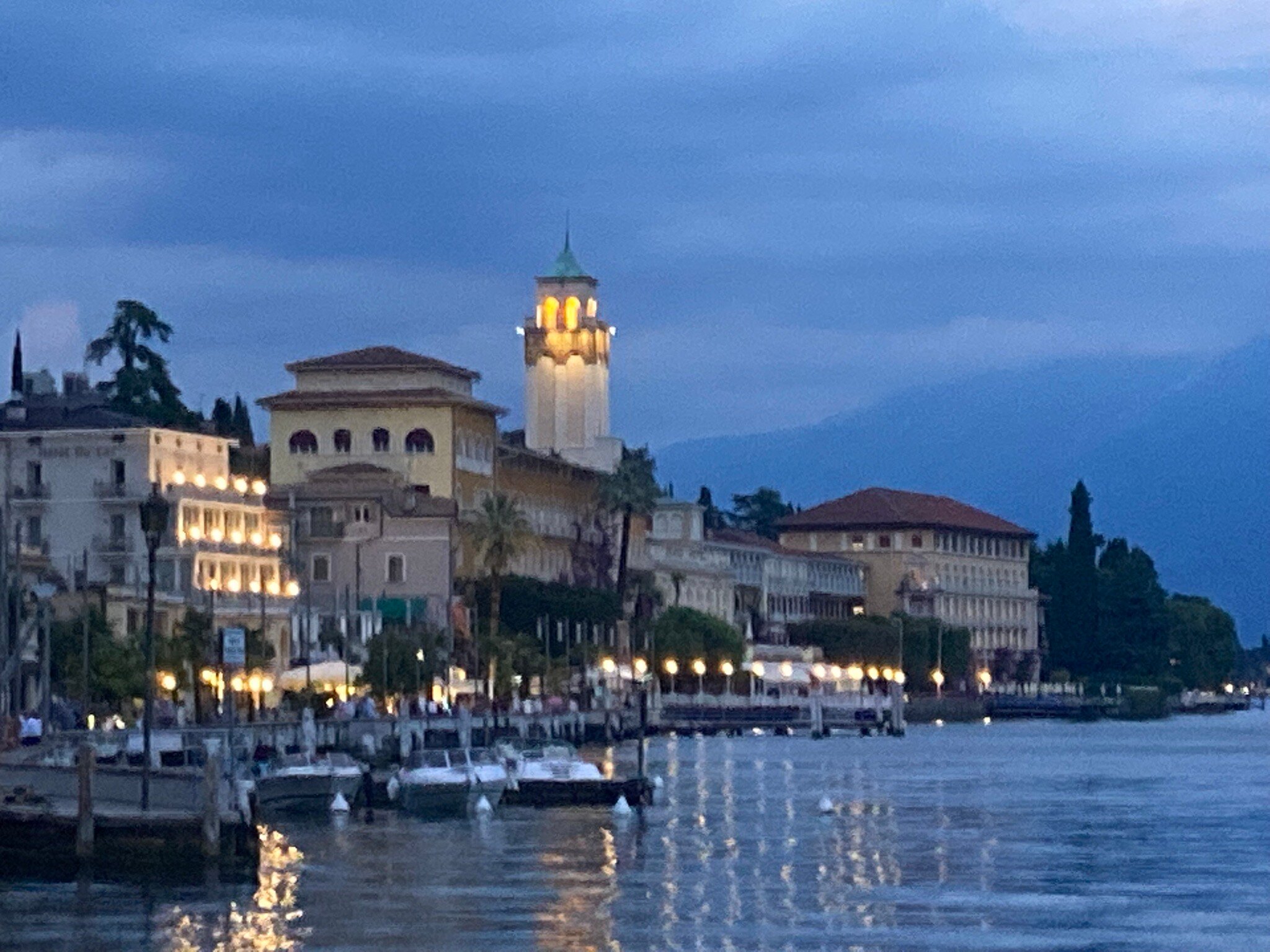 Grand Hotel Gardone-官方