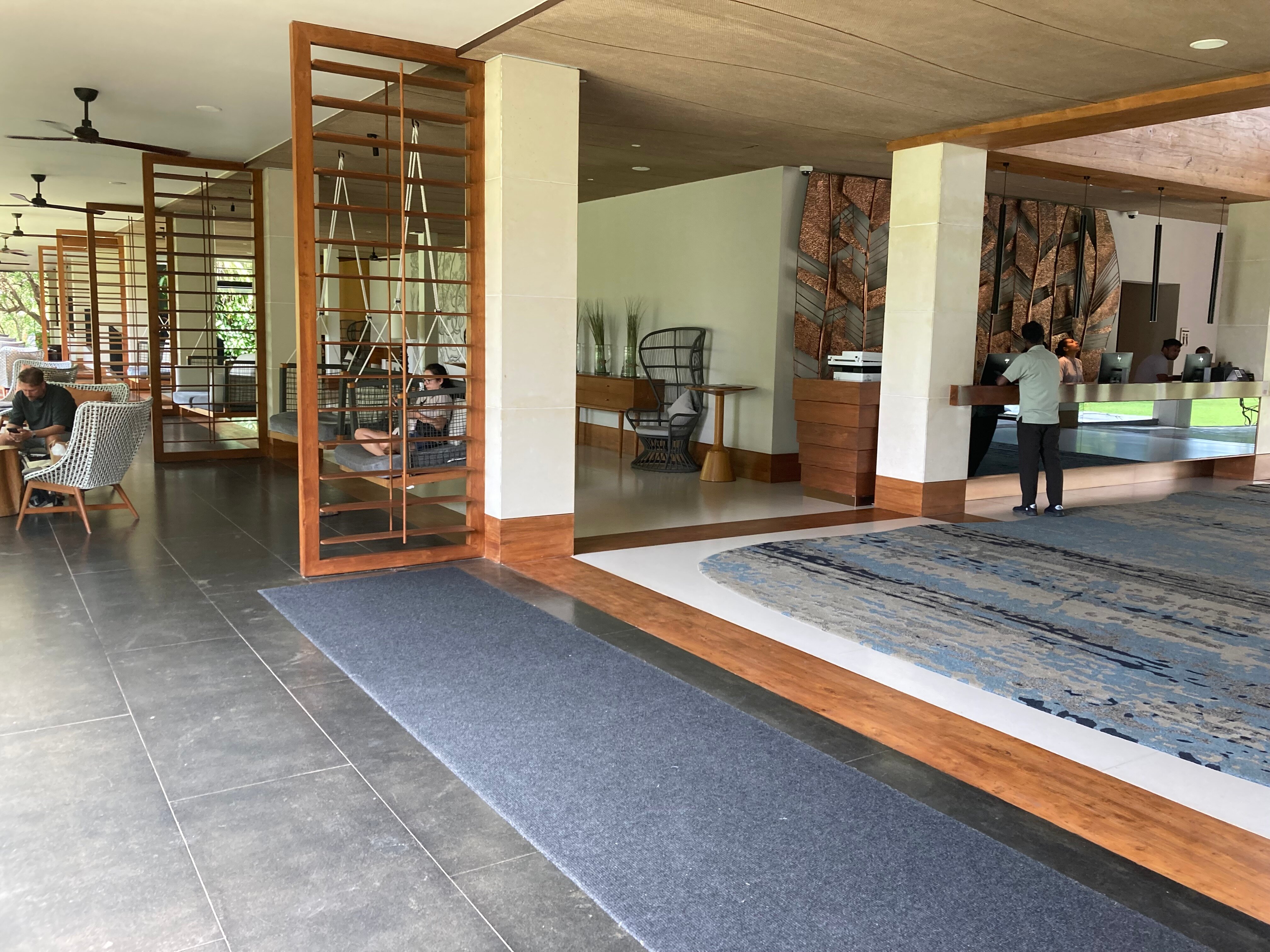 DoubleTree by Hilton Weerawila Rajawarna Resort-浴室