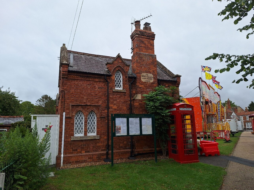 Henry Godson's Almshouses-Heckington必去景点