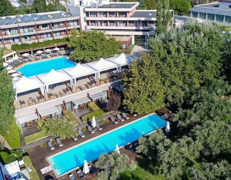 Alexander Beach Hotel & Spa主图