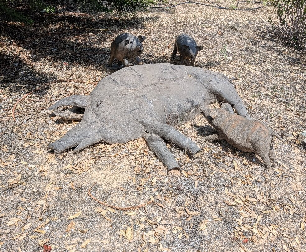 Klein Schreuder Sculpture Garden-L'Alfas del Pi必去景点