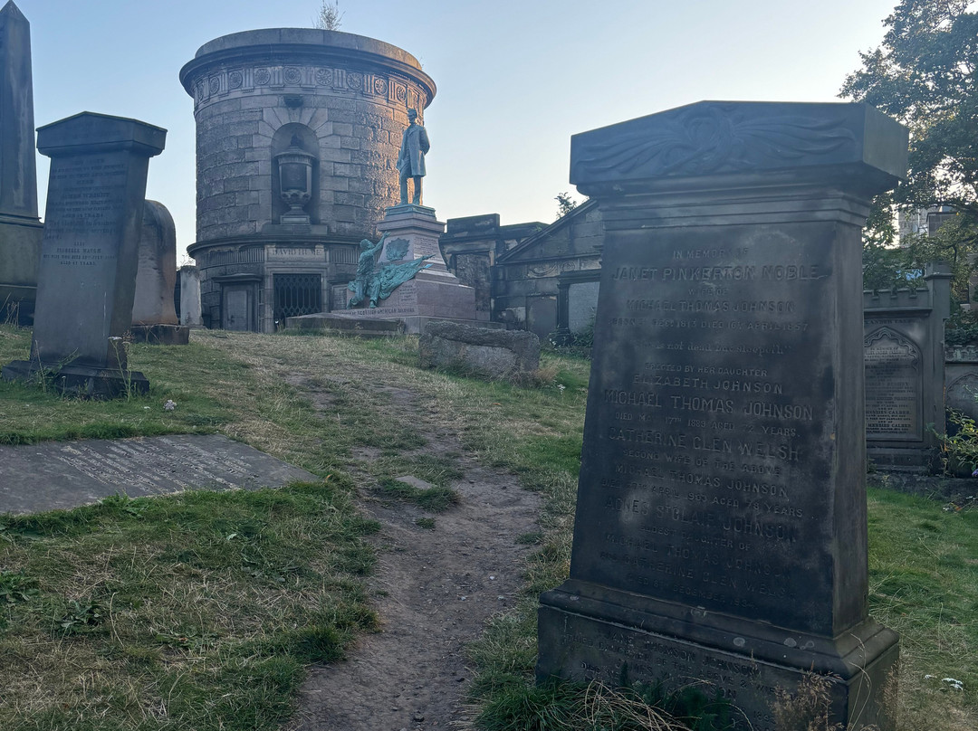 Brújula Free Tours-爱丁堡必去景点