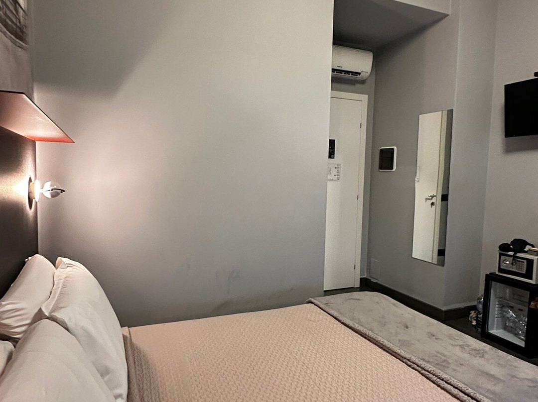 阿尔玛酒店主图