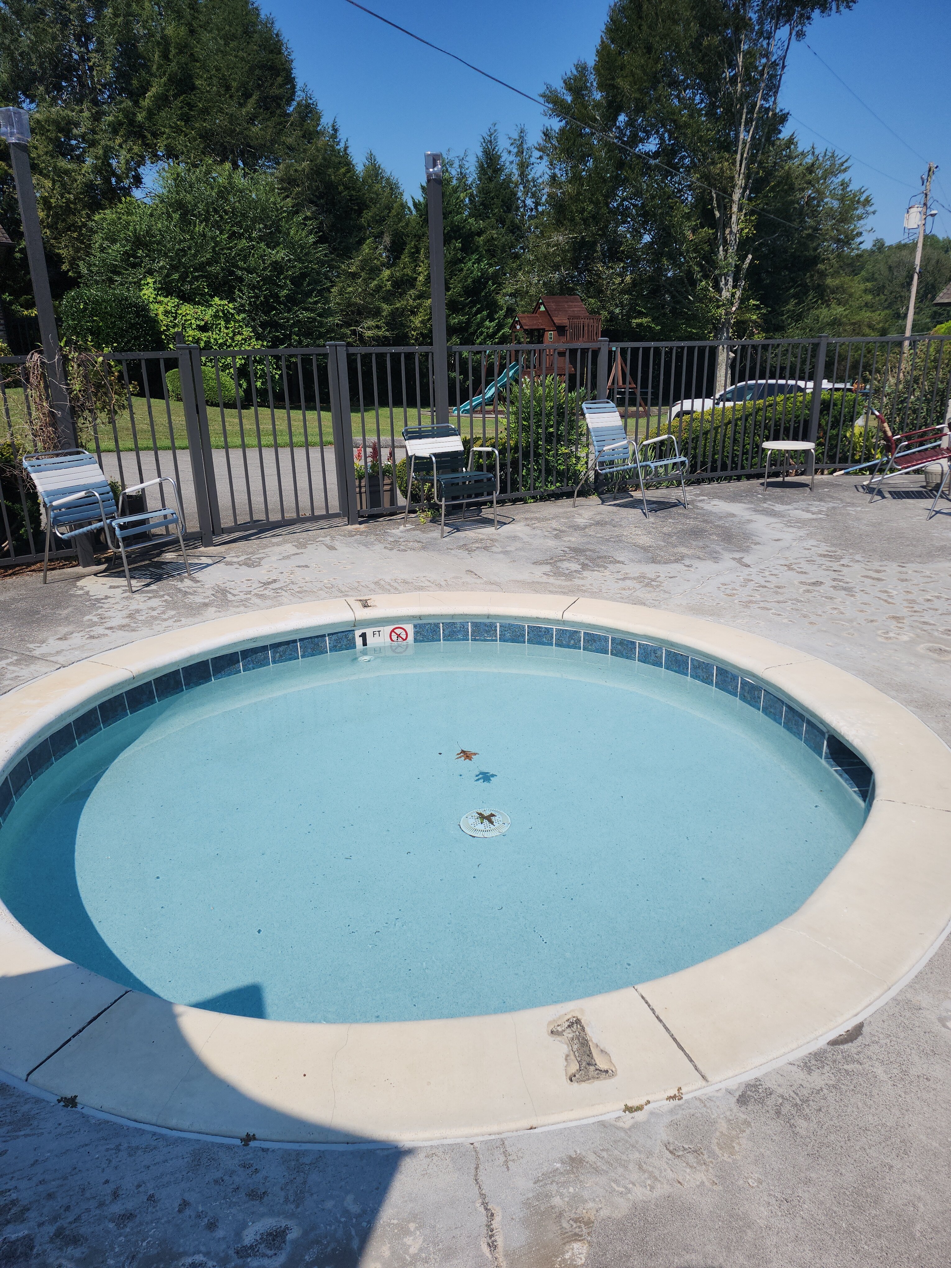 Highland Manor Inn & Conference Center-泳池