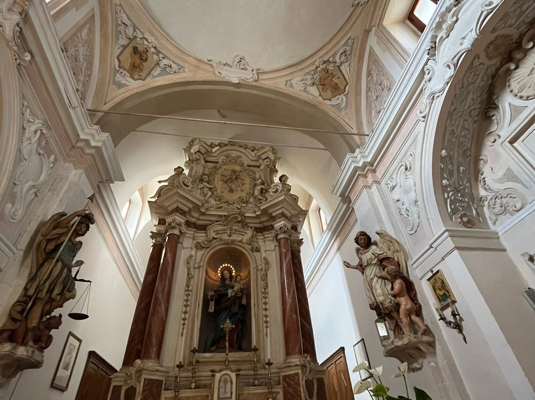 Chiesa della Madonna del Carmelo-Pescasseroli必去景点