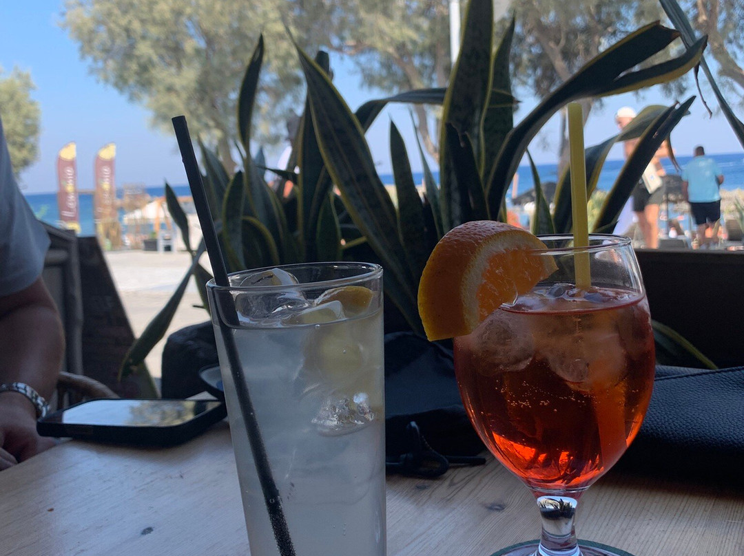 Love Boat Bar-卡马里必去景点