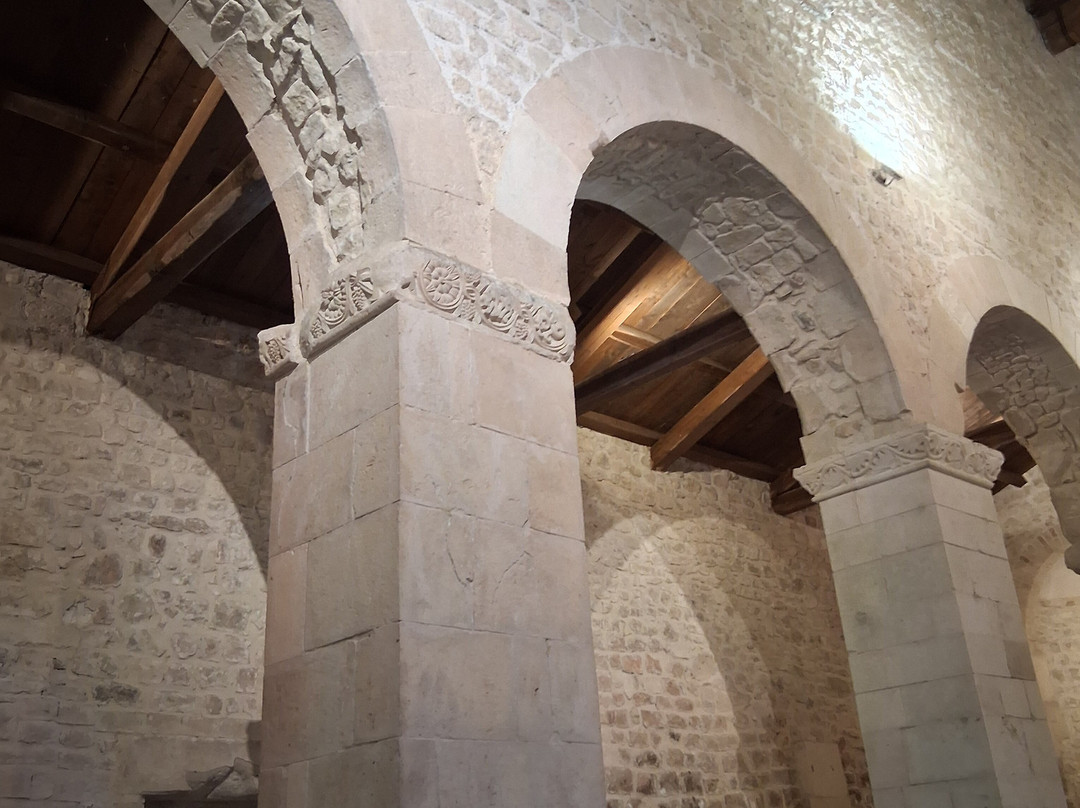 Chiesa di San Pietro ad Oratorium-Capestrano必去景点