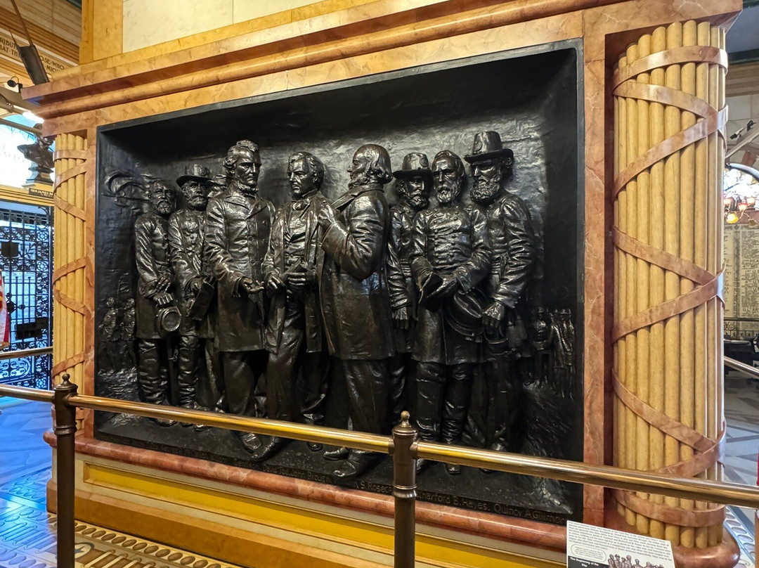 Cuyahoga County Soldiers' and Sailors' Monument-克利夫兰必去景点