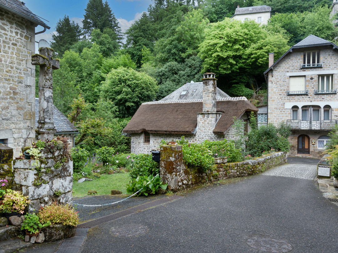 Pont Du Péage-Gimel-les-Cascades必去景点