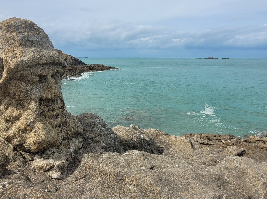 Les Rochers Sculptes-圣马洛必去景点