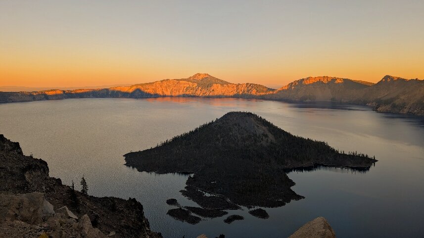 Eagle Crater Lake Inn-官方