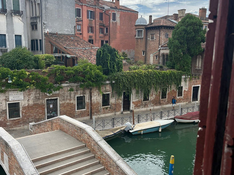 艾尔索勒酒店主图