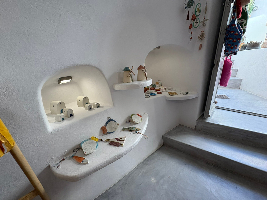 Amoni Jewelry Workshop-Emporio必去景点