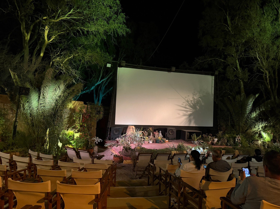 Open Air Cinema Kamari-卡马里必去景点
