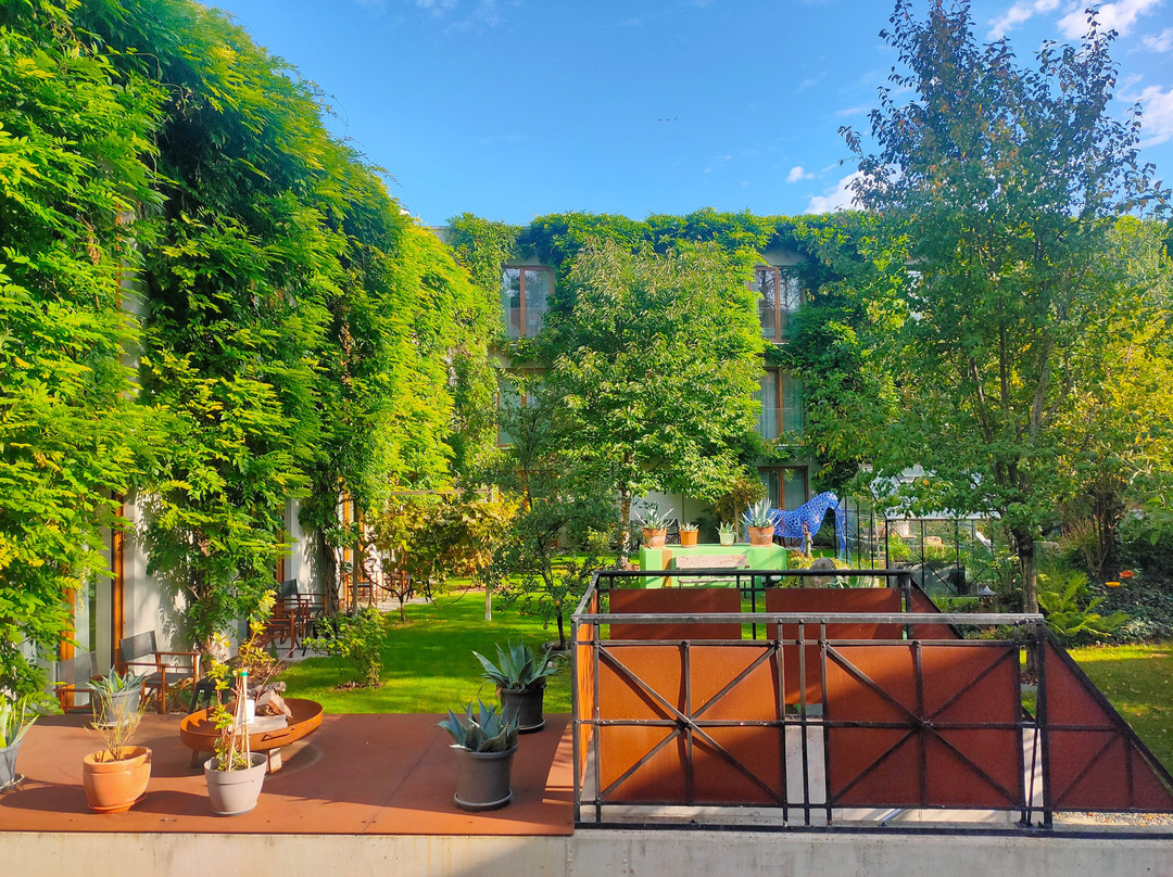 Green Spirit Hotel主图