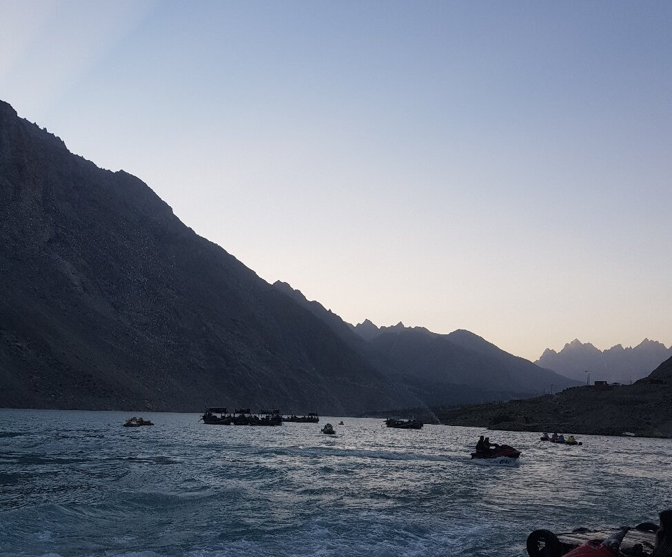 Attabad lake-罕萨必去景点