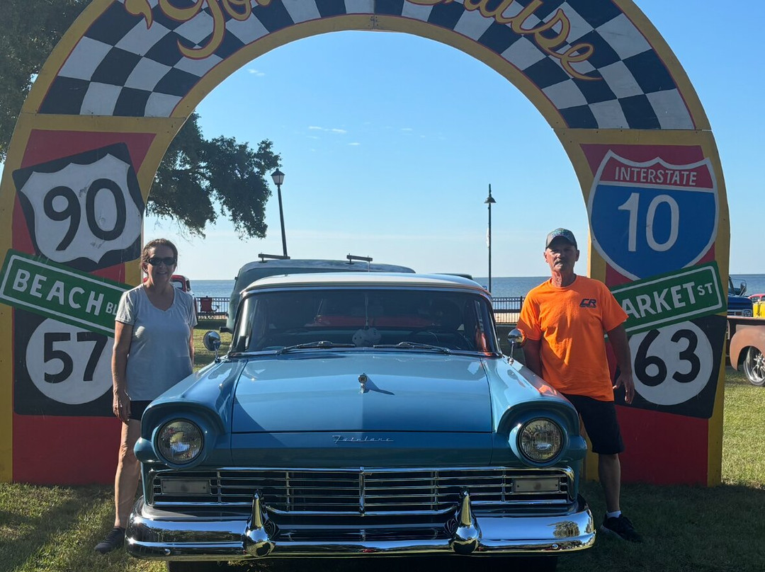 Holiday Inn Express Gulfport Beach By IHG主图