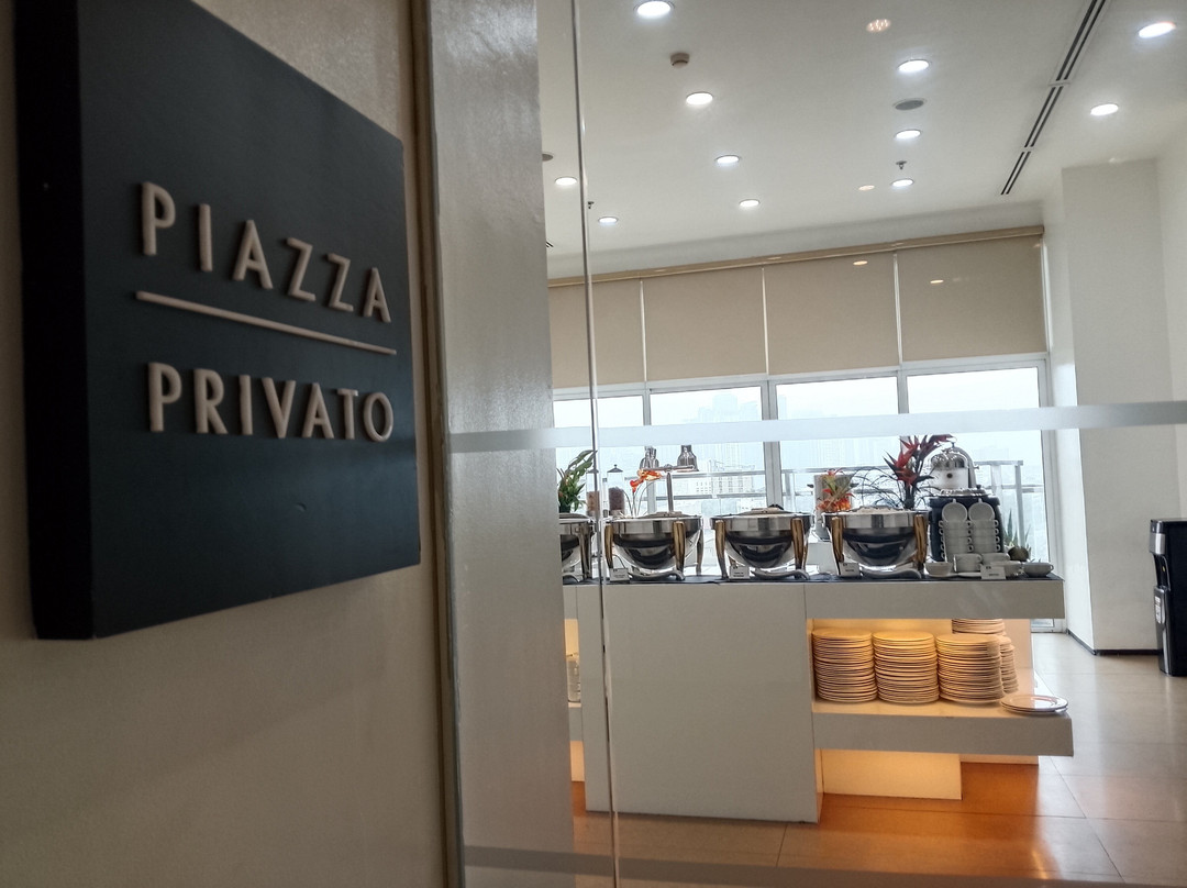 Privato Ortigas主图