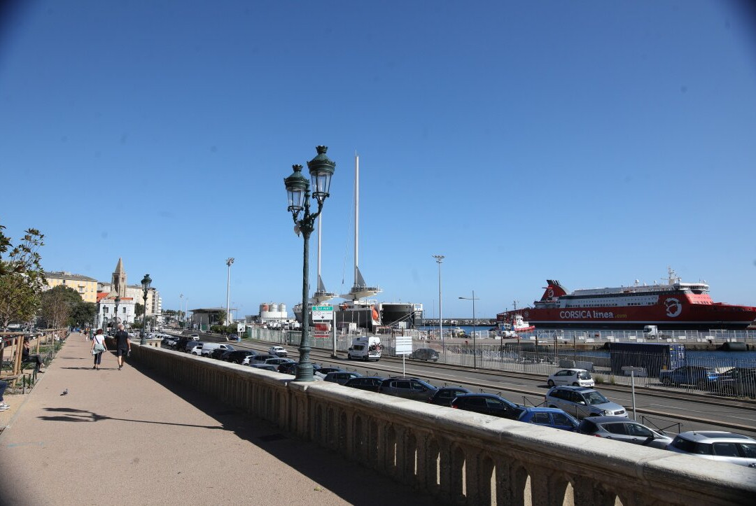 Saint-Nicolas Square-Bastia必去景点