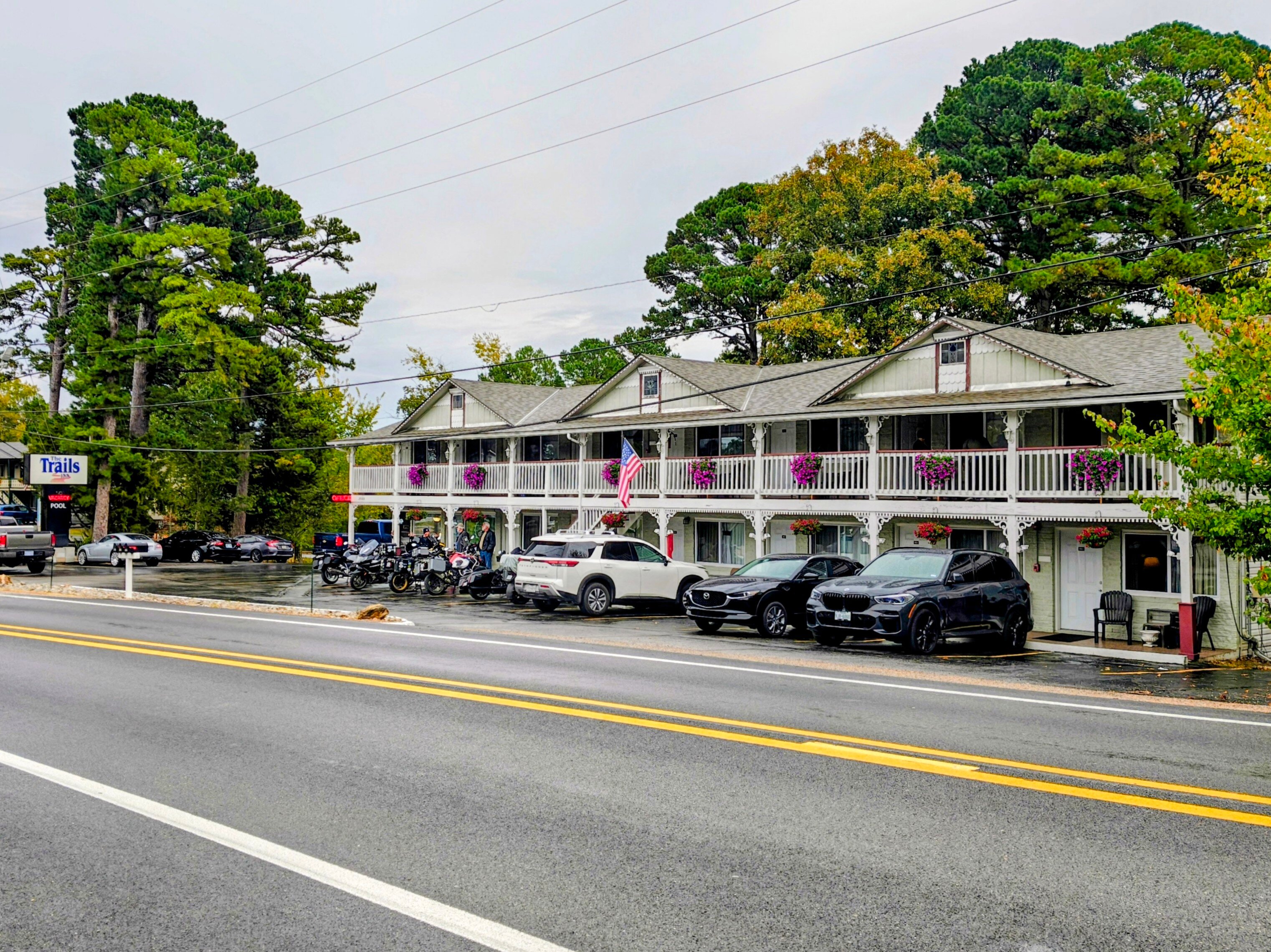 The Trails Inn-官方