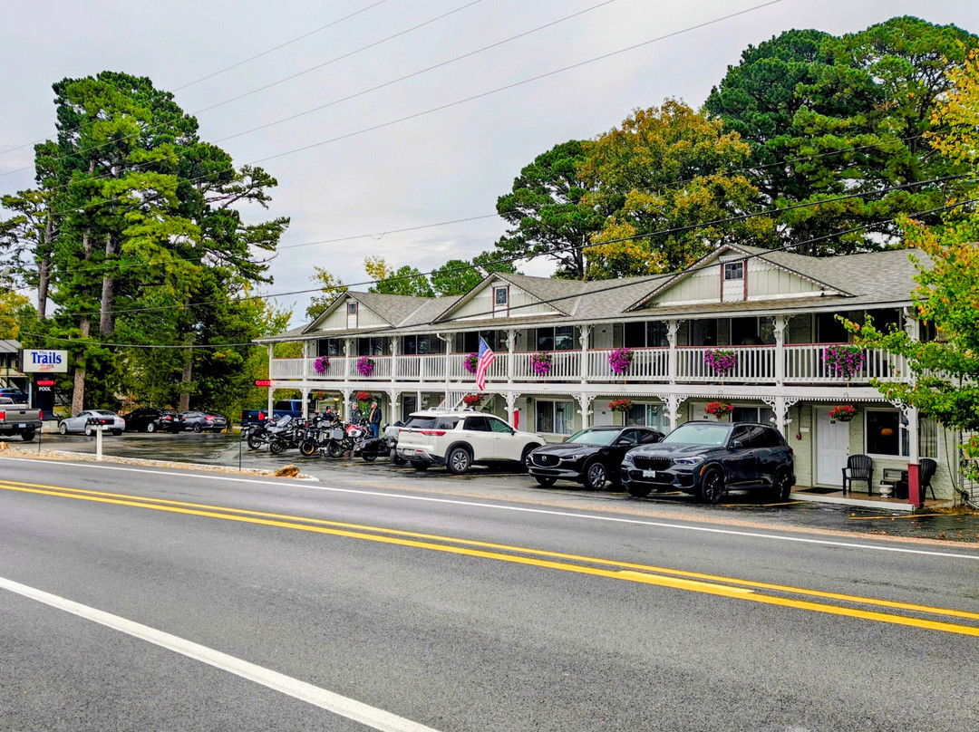 The Trails Inn主图