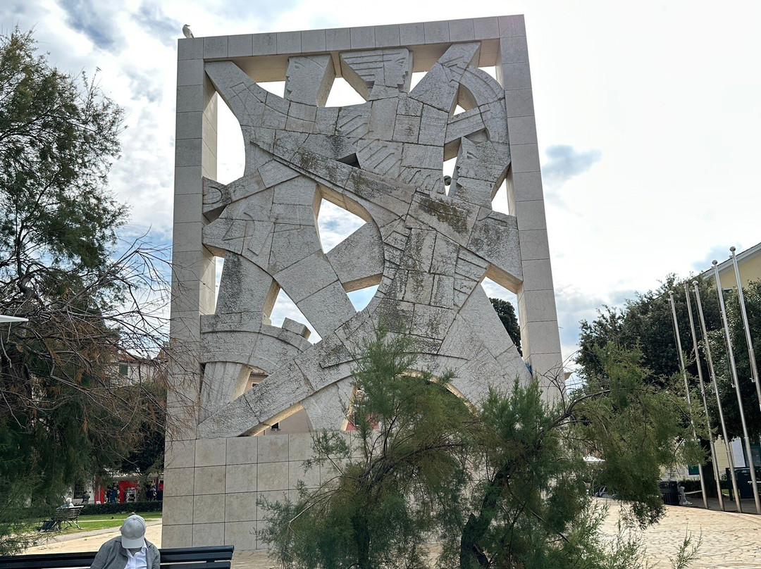 Monument to fallen fighters and victims of Fascist terror-罗维尼必去景点